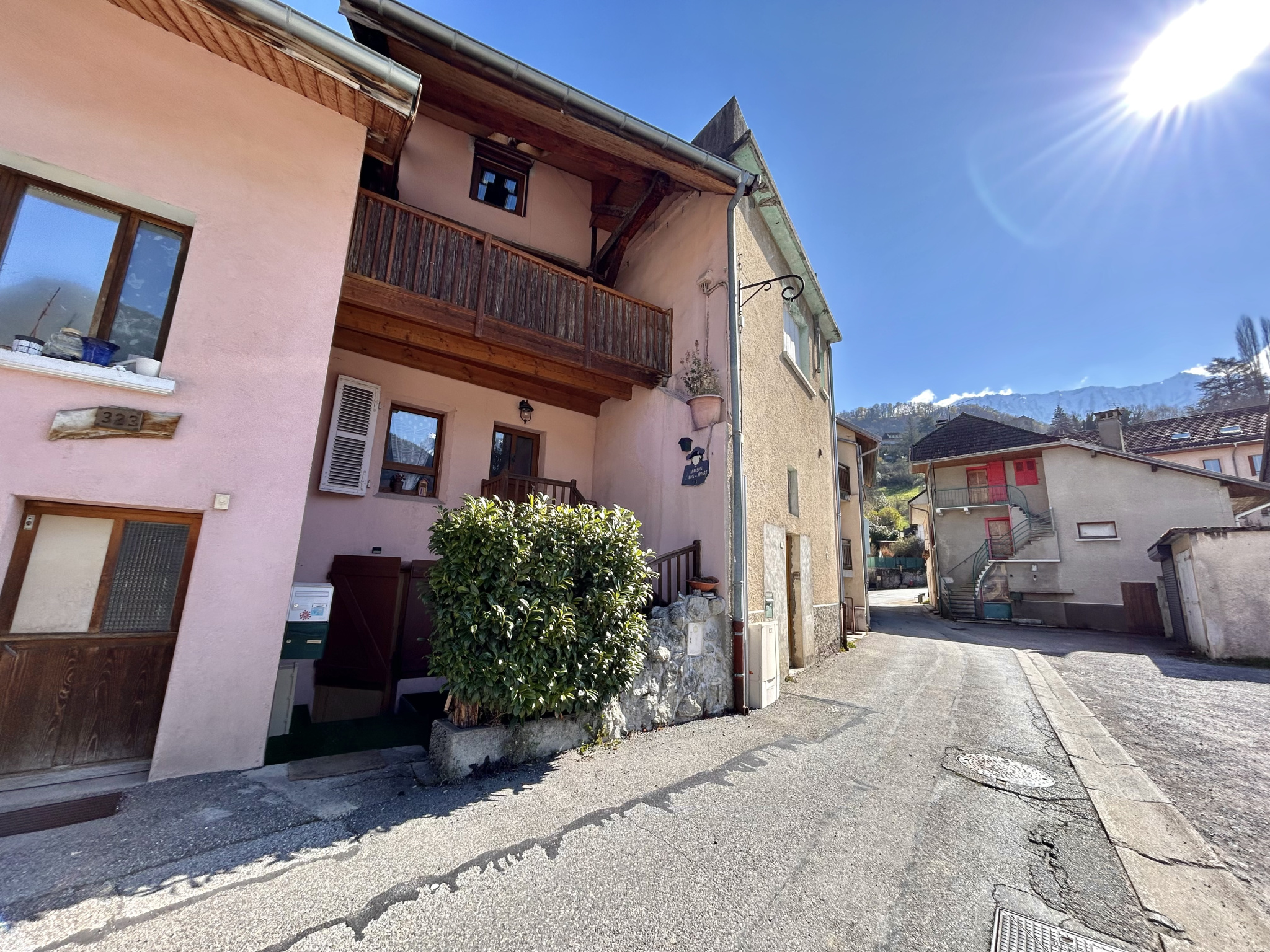 FAVERGES - APPARTEMENT T5 - 103M2