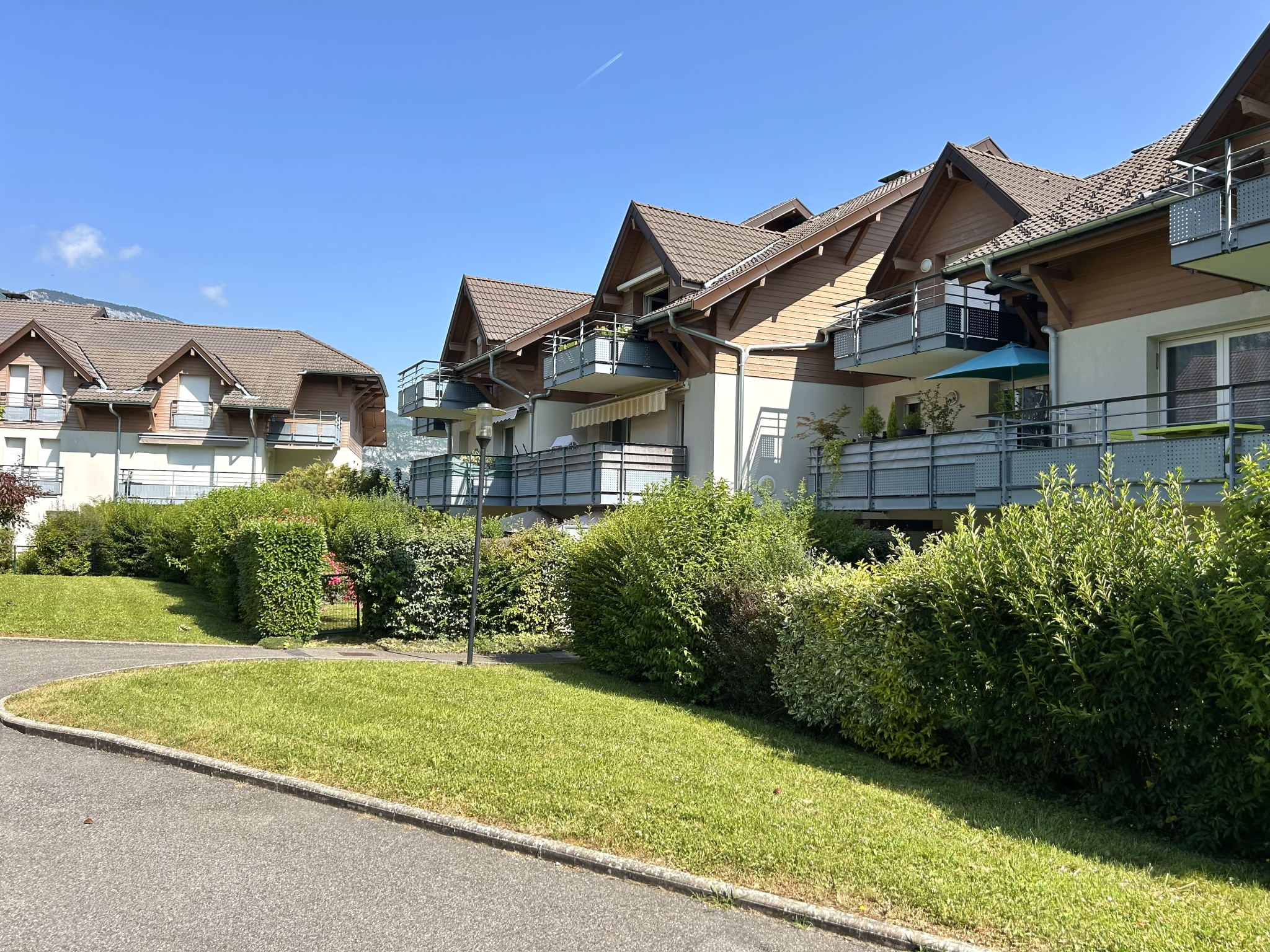 DOUSSARD - APPARTEMENT T2 EN REZ-DE-JARDIN - 43M2