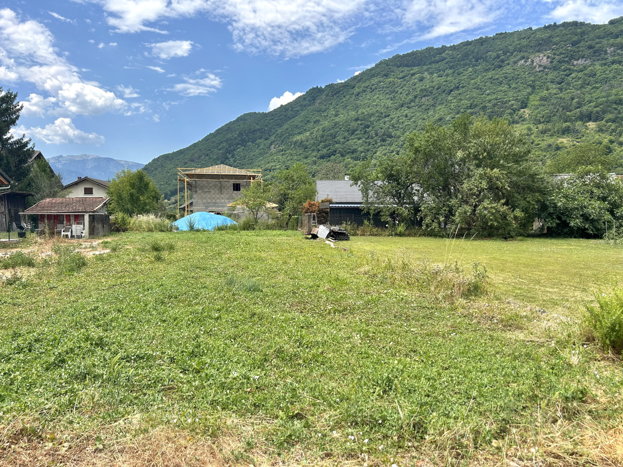 VAL-DE-CHAISE - TERRAIN - 594m2
