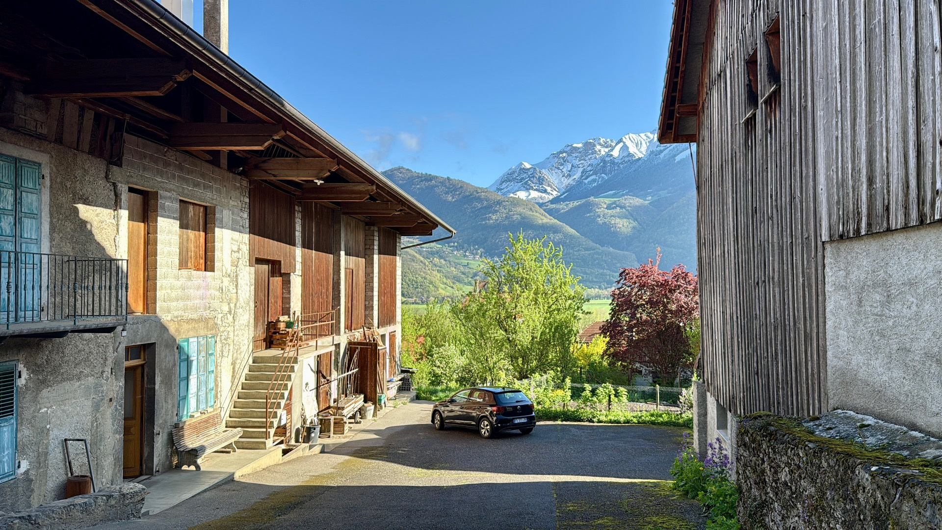 Tènement GIEZ centre village