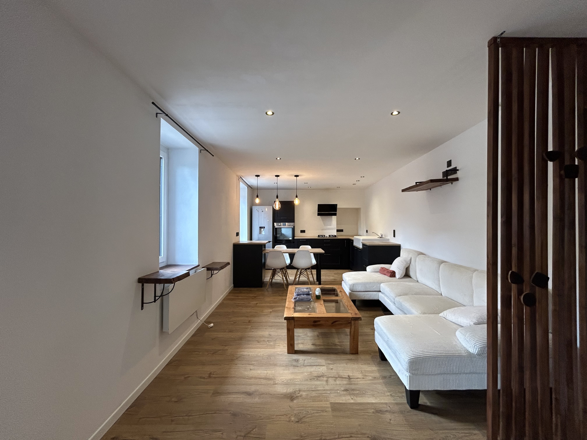 FAVERGES - APPARTEMENT T3 - 53M2