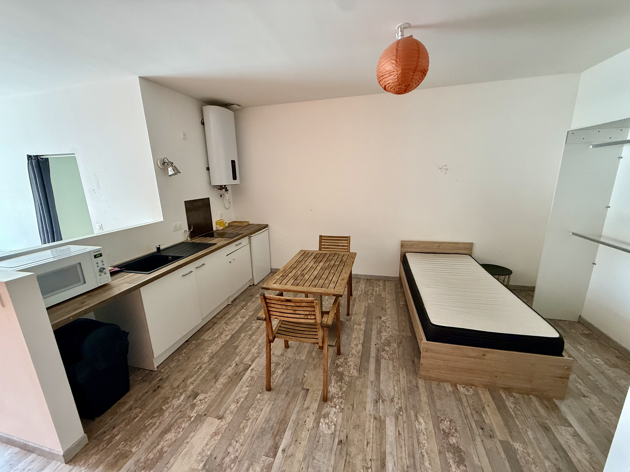 Studio Faverges vendu meublé